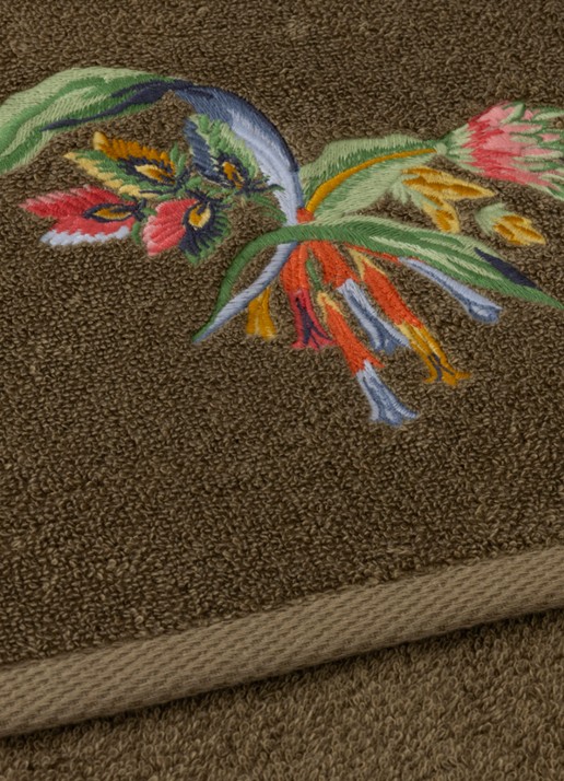 Yves Delorme Eze badhanddoek 70 x 140 cm - voorkant 4 mosgroen