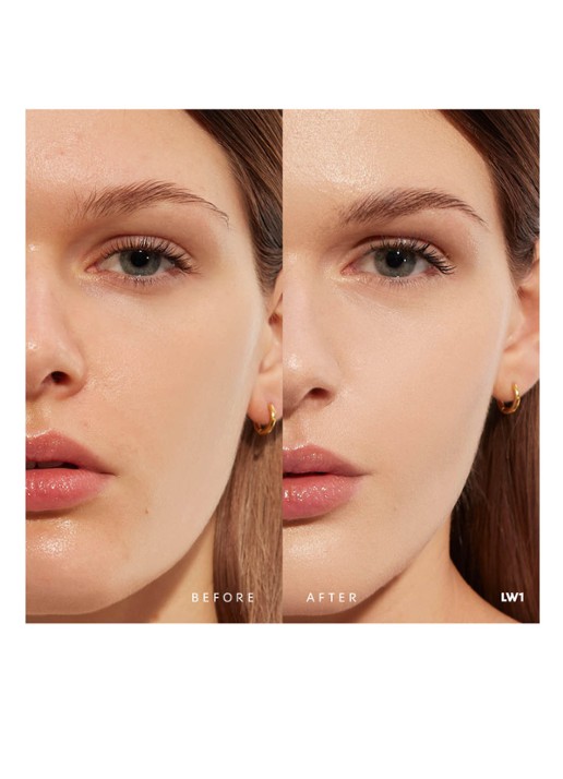 Yves Saint Laurent All Hours Glow Foundation - detail 4 lw1