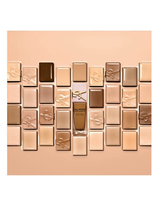 Yves Saint Laurent All Hours Glow Foundation - detail 5 ln3