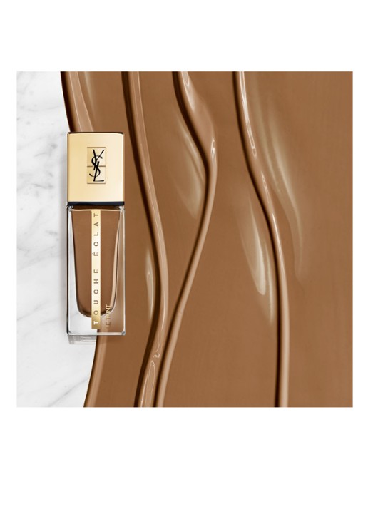 Yves Saint Laurent Touche Éclat Le Teint Foundation - detail 2 b75