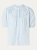 Nella blouse met broderie en pofmouw - Lichtblauw