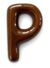 Letter P hanger 10 cm - Bruin