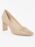 Arriving pump van leer - Camel