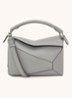 Puzzle Edge Small handtas van kalfsleer - Lichtgrijs