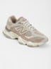 9060 sneaker met suède details - Lichtbruin