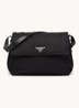 Traveller Re-Nylon Large gewatteerde schoudertas met logo - Zwart