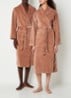 Grace badjas van fluweel met steekzakken - unisex - Hazelnootbruin